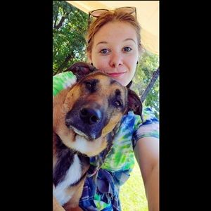 Meet your Posher, Leeann